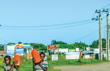 Proyecto de Acceso a Energía Sostenible y Banda Ancha en Zonas Rurales de Mozambique (PROENERGIA+)